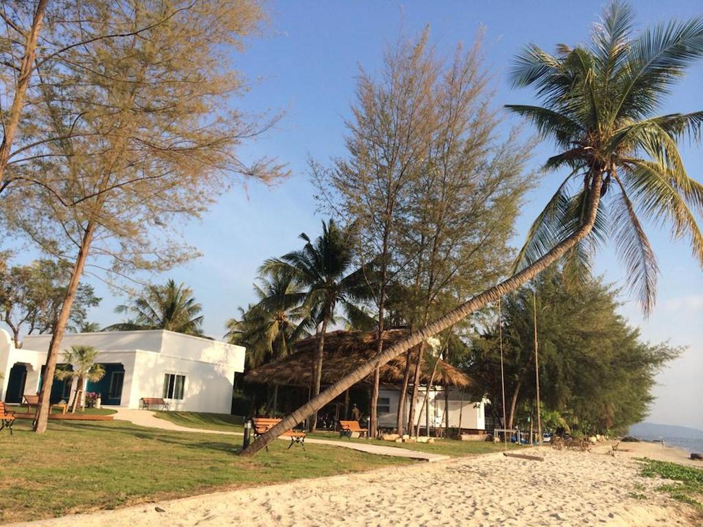 Hotel Meet The Sea Khlong Yai Exterior foto